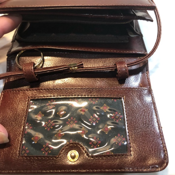 Small Wallet with Crossbody detachable Strap card holders and change pocket - Picture 9 of 11